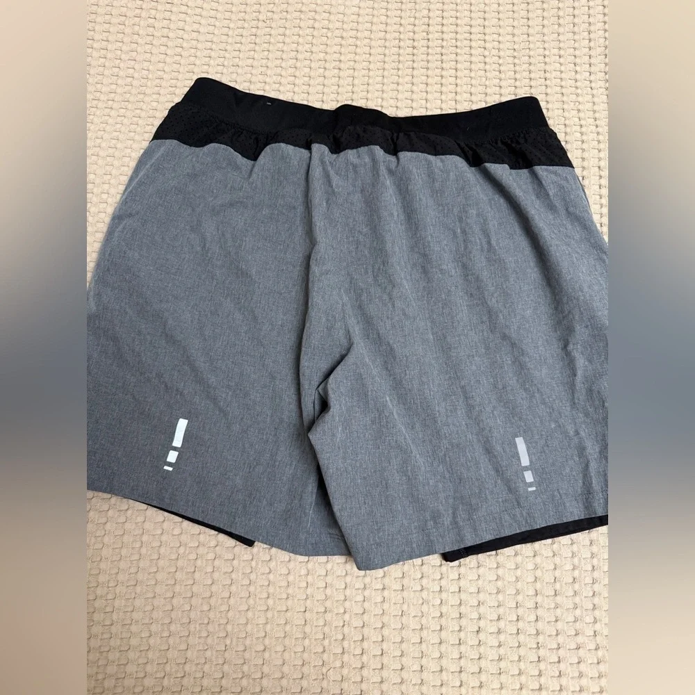 Old Navy Men's Black and Gray Athletic Shorts